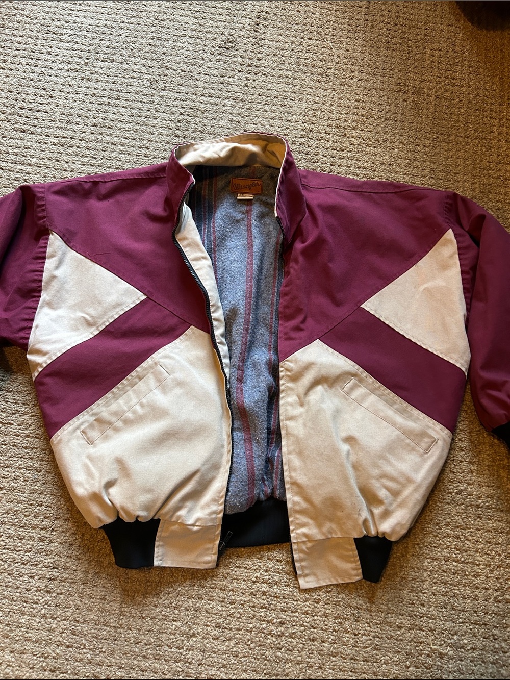 VTG Wrangler Burgundy and Beige Colorblock Men's western Bomber Jacket